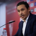 José María del Nido Carrasco, presidente del Sevilla FC, con gesto serio durante una intervención pública.