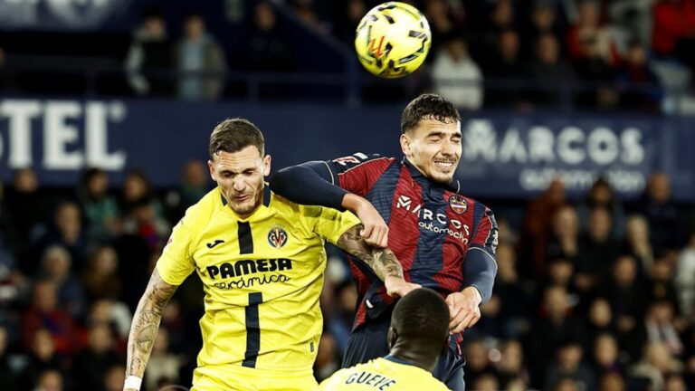 Imágenes del último encuentro de Liga del Levante UD frente al Villarreal