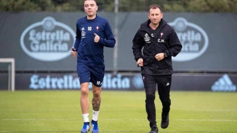 Iago Aspas entrenando con el Celta mientras medita si continúa un año más