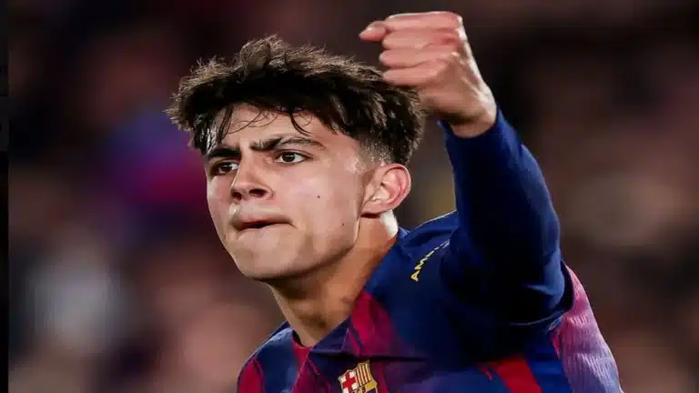 Marc Bernal celebra uno de sus dos goles ante el Atlético de Madrid en el Spotify Camp Nou durante la vuelta de semifinales de Copa del Rey