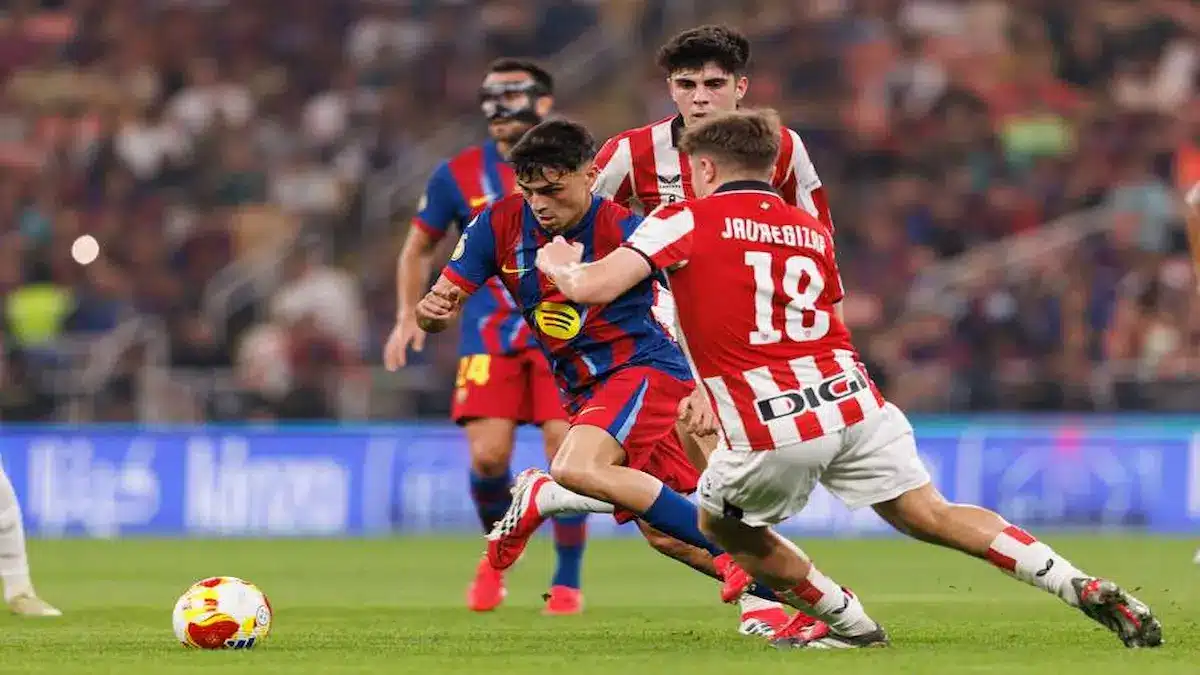 Pedri y Jauregizar pelearan por el centro de campo