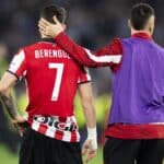 Jugadores del Athletic Club cabizbajos tras la eliminación en la semifinal de Copa del Rey ante la Real Sociedad en el estadio de Anoeta