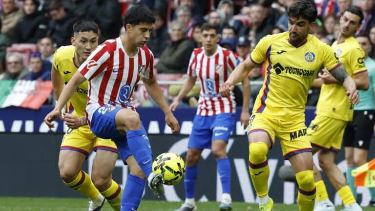 Obed Vargas, centrocampista mexicano del Atlético de Madrid, durante su debut como titular ante el Getafe en el Metropolitano