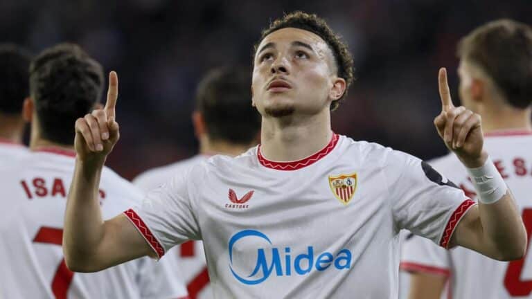 Rubén Vargas, extremo del Sevilla FC, durante un entrenamiento o partido con la camiseta del club hispalense