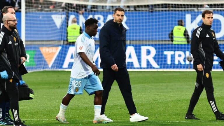 Mawuli Mensah, mediocampista del Real Zaragoza, durante uno de sus primeros partidos con el club aragonés en la Liga Hypermotion