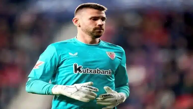 Julen Agirrezabala y Unai Simón, los dos porteros que protagonizan el debate en el Athletic Club de cara a la llegada de Edin Terzic