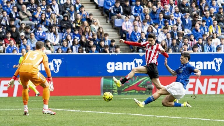 Álex Berenguer, centrocampista del Athletic Club, el jugador del equipo con más oportunidades creadas por partido (2,2) en una temporada marcada por el peor déficit de goles esperados de LaLiga