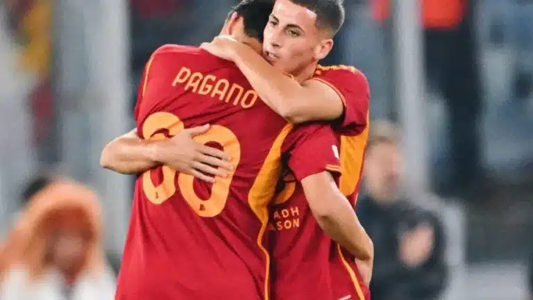 Luigi Cherubini, extremo de la AS Roma, disputando un encuentro con la UC Sampdoria en la Serie B