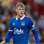 Jarrad Branthwaite, defensor del Everton, durante un partido de Premier League