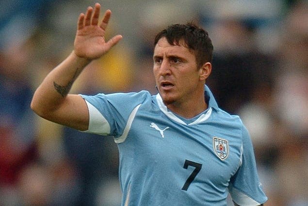 El Cebolla en un partido con Uruguay / Agencias
