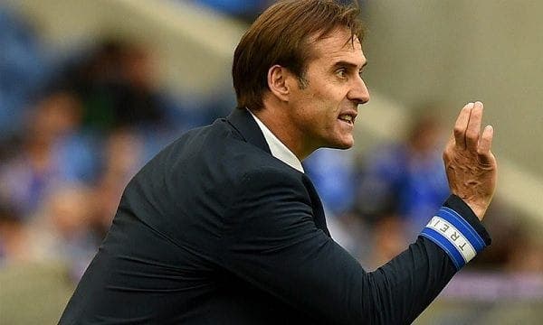 Julen Lopetegui dirigiendo