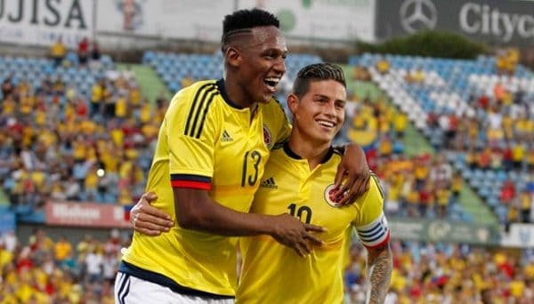 Yerry Mina con James