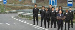 'Meme' que circula en Italia con los jugadore del Milán haciendo autostop