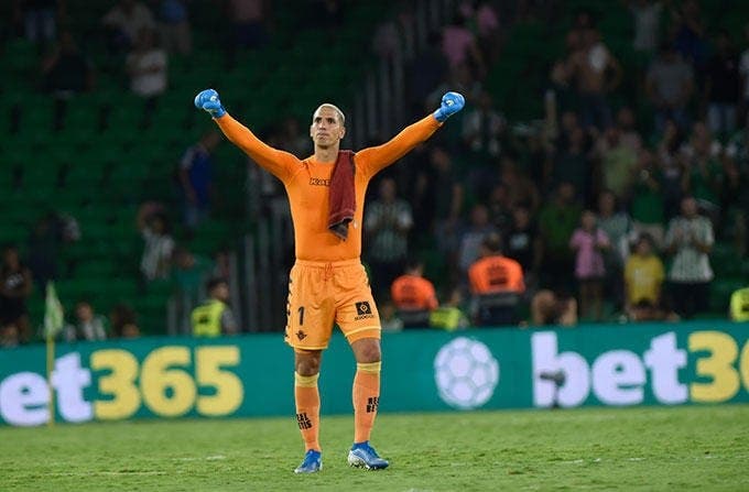 Joel Robles