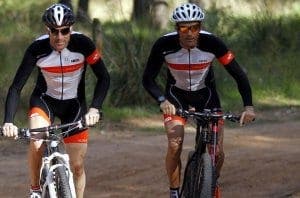 Luis Enrique y Unzué en bicicleta. Foto: Pep Morata-MD